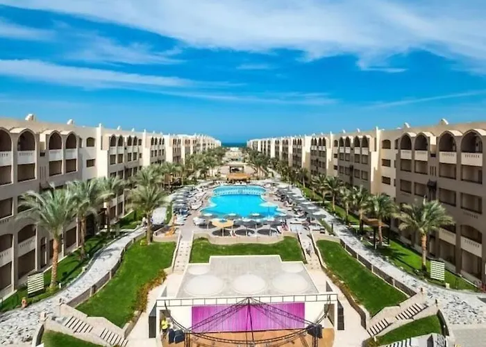 Otel Private 3 Bdrm At Elkarma Aqua Reaort Hurgada